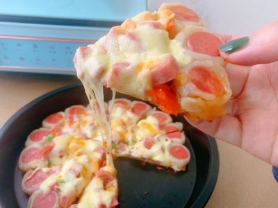 ​披萨的做法大全烤箱（不用烤箱，平底锅也可以自制披萨）