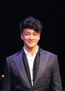 ​何润东（美籍华裔影视男演员、流行乐歌手）