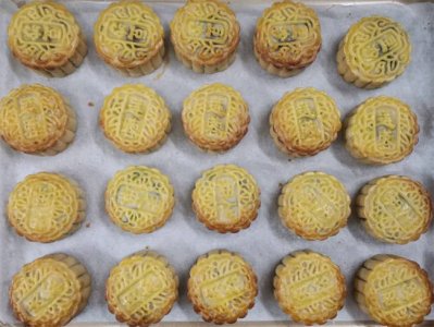 ​简单月饼怎么做自制月饼[自制月饼简单做法]