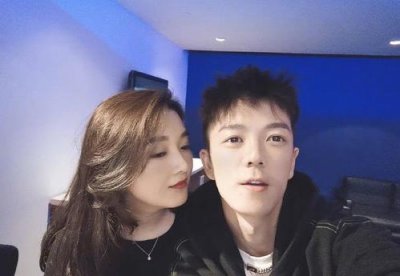 ​揭王栎鑫老婆吴雅婷来历是富二代吗其家庭背景简历父母是做什么