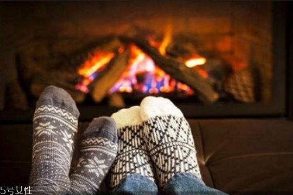 冬天怕冷是什么体质 冬天怕冷手脚冰凉是怎么回事 冬天怕冷是什么体质 冬天怕冷手脚冰凉是怎么回事