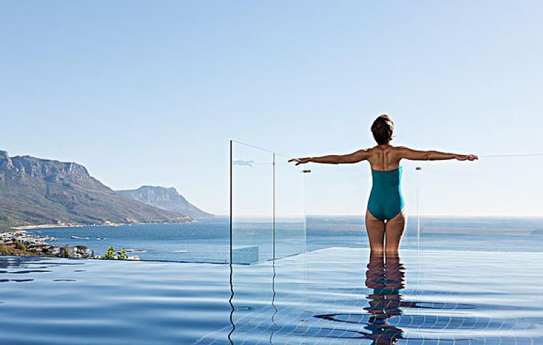 三伏天晒太阳有什么好处 三伏天晒太阳能治大病吗 三伏天晒太阳有什么好处 三伏天晒太阳能治大病吗