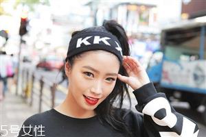 韩国发带怎么带好看 韩国发带的系法图解 韩国发带怎么带好看 韩国发带的系法图解