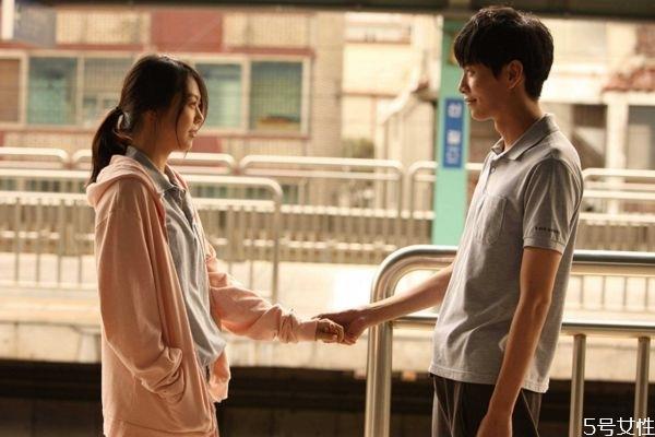 没谈过恋爱的男生怎么追女生 追女孩子的技巧和方法 没谈过恋爱的男生怎么追女生 追女孩子的技巧和方法