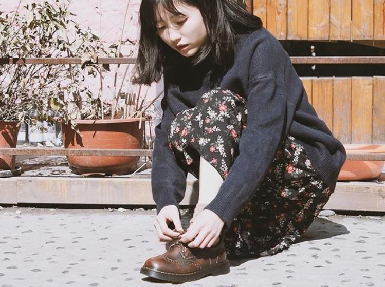 马丁靴怎么选择和搭配才好看 马丁靴怎么选择和搭配才好看