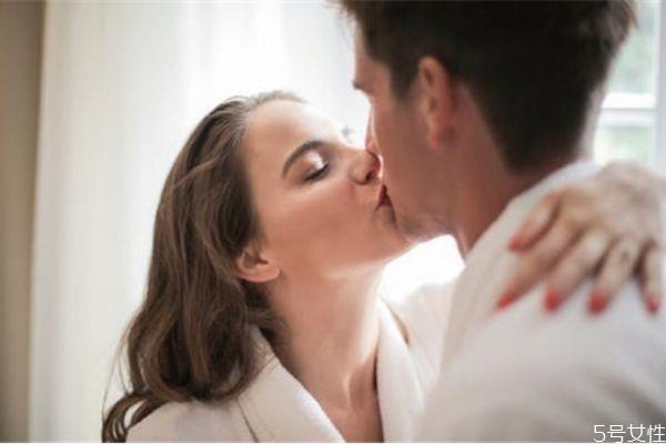 老公出轨说明什么 这几个表现说明男人已经出轨了 老公出轨说明什么 这几个表现说明男人已经出轨了