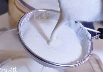 用豆浆机打豆浆豆子和水的比例多少最好 用豆浆机打豆浆豆子和水的比例多少最好