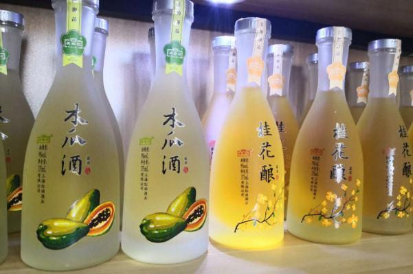 果酒要放酒曲吗 果酒要醒酒吗 果酒要放酒曲吗 果酒要醒酒吗