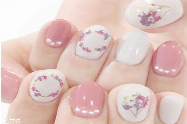 抖音最火的美甲 今年最流行的美甲图片