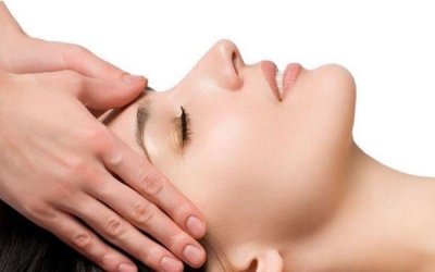 ​按摩精油和精油一样吗 按摩精油有啥作用