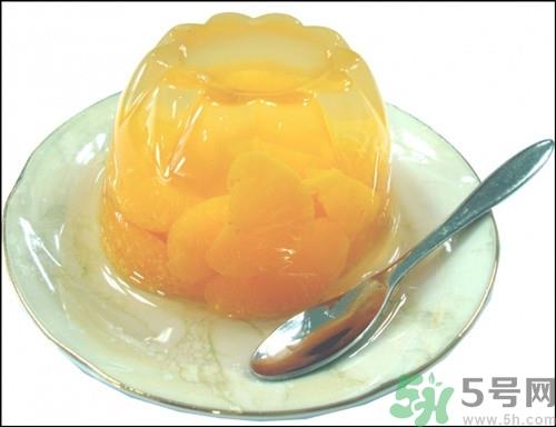 果冻吃多了会怎么样?果冻吃多了有什么危害 果冻吃多了会怎么样?果冻吃多了有什么危害