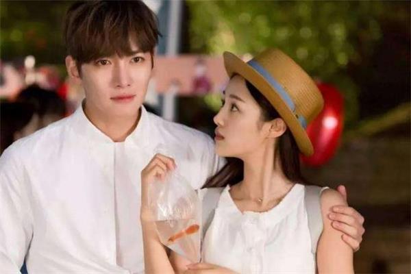 女人动心和动情的区别 怎么看女人是否对你动情 女人动心和动情的区别 怎么看女人是否对你动情