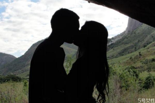 怎样让前夫重新爱上自己 如何让老公重新在乎自己 怎样让前夫重新爱上自己 如何让老公重新在乎自己