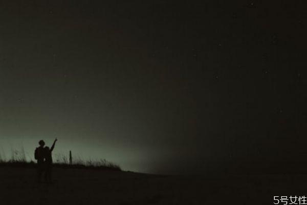 离婚后一年男人的心理 离婚了对孩子最好方法 离婚后一年男人的心理 离婚了对孩子最好方法