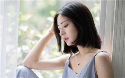 ​怎么追认识但不熟的女生？