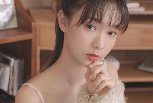 女生对我忽冷忽热是什么心理