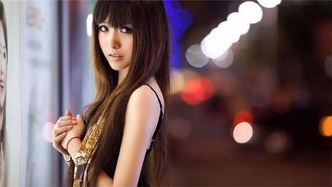 如何用高情商的话夸女生漂亮,三招走进她内心?