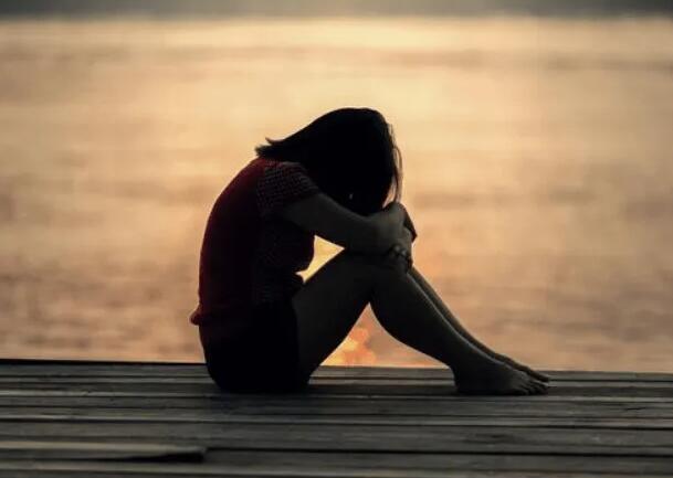 女生说我好累哦怎么回复 女生说好累回复什么