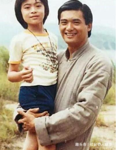 明星的合照 梁朝伟刘嘉玲张曼玉张国荣梅艳芳罕见珍贵