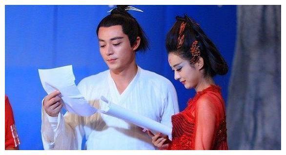 《花千骨》幕后雷人花絮照，再高冷的戏都经不起幕后花絮的摧残