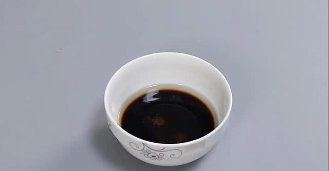 教你一招在家腌制蒜苔秘方,不放水不放油,两小时即可入味开吃!