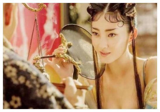 看了王丽坤《西游伏妖篇》惊艳的蜘蛛精,对她的苏妲己有了期待!