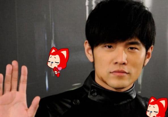 蔡徐坤“黑粉”有多可怕?连周杰伦都敢骂,网友:自己该好好反省