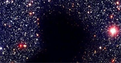 ​科学家首次发现“宇宙墙”，那么“宇宙墙”是由什么组成的呢？