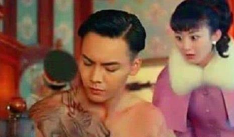 同样是纹身：孙越的三眼怪，陈伟霆的穷奇，却搜败给他的喜羊羊