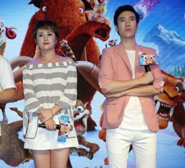 马丽的老公终于露面了，一张熟悉的面孔，你认出他是谁了吗？