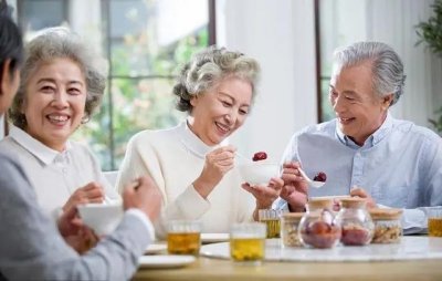 ​76岁退休大妈，连续30年每天一杯沙棘原浆，揭秘沙棘原浆3大谎言