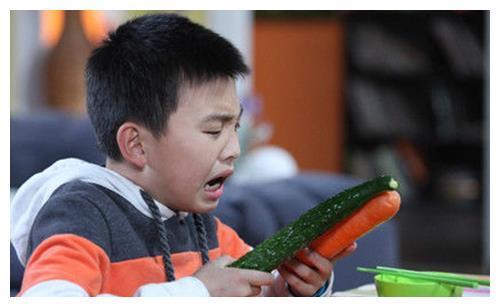 8年后蓝多多蔡小豆扮演者同发微博,相约南艺见,满满的都是回忆