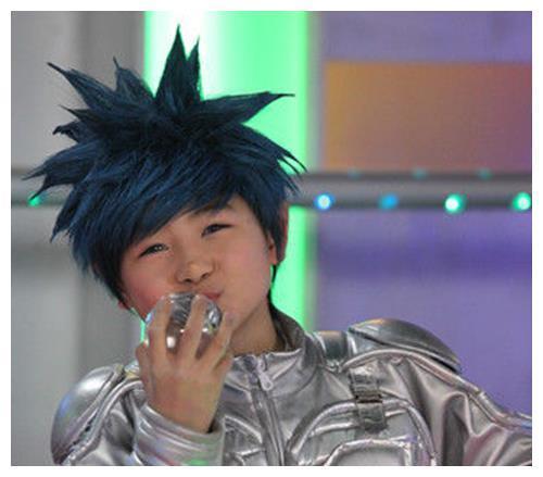 8年后蓝多多蔡小豆扮演者同发微博,相约南艺见,满满的都是回忆