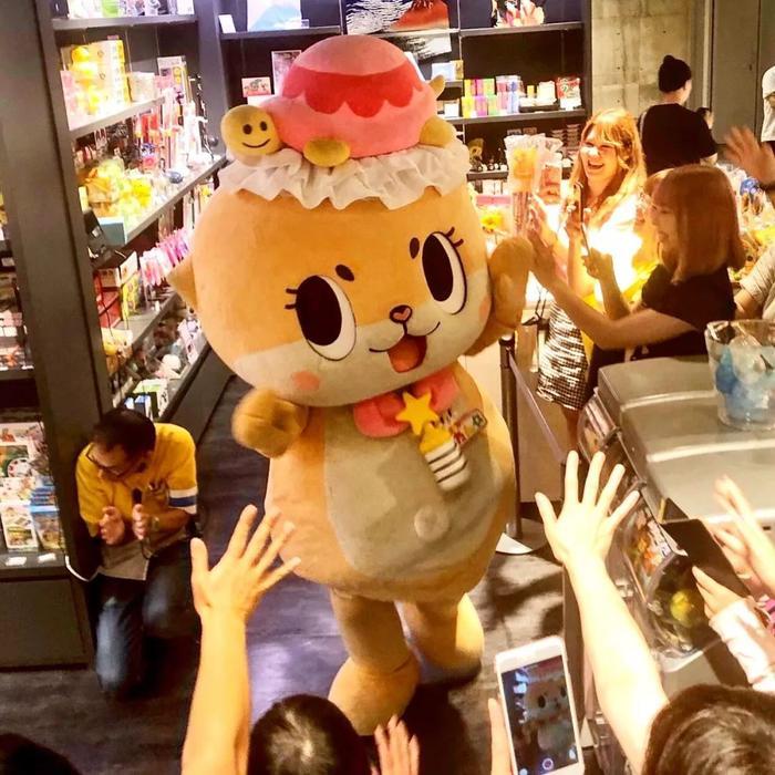 这个日本吉祥物遭官方封杀!却因为一段暴力视频在海外火了!