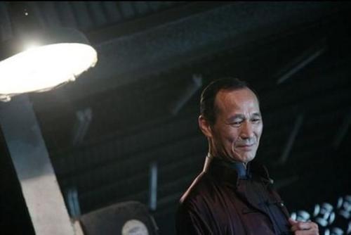 敢直呼向华强大名的5位明星,前三个他不想惹,后两个他不敢惹