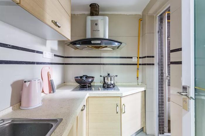 房东花8000元爆改自己出租屋,完工后租金翻倍不嫌贵,晒晒