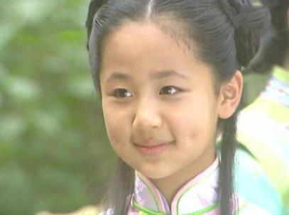 杨紫童年照曝光,豪宅才是亮点,家里是真有钱!