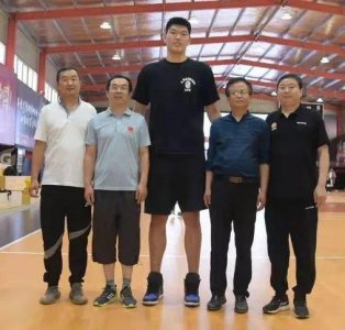 ​濮阳籍中国男篮队员--刘传兴回家啦！！
