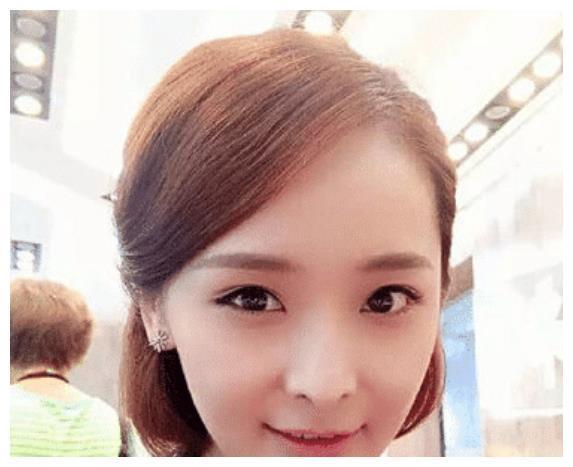 曾是罗晋的前女友，18岁成“谋女郎”，如今31岁仍然美如一朵花