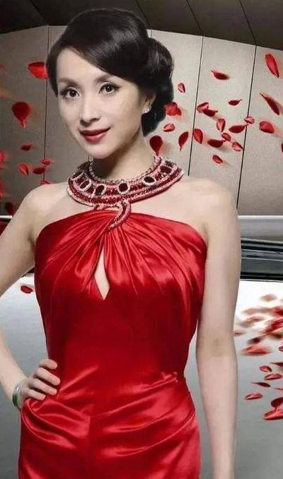 汤灿最新消息2017(汤灿最新消息演唱)