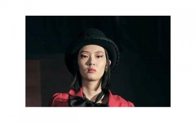 ​女人对你彻底动情了，会用这六种方式，暗示你主动！