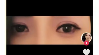 ​伊能静发文眼含泪水，与秦昊久未互动，两人的情感状态还好嘛