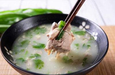 ​羊肉汤常用的4种香料，有了它们，羊肉不膻汤更浓白，越喝越想喝