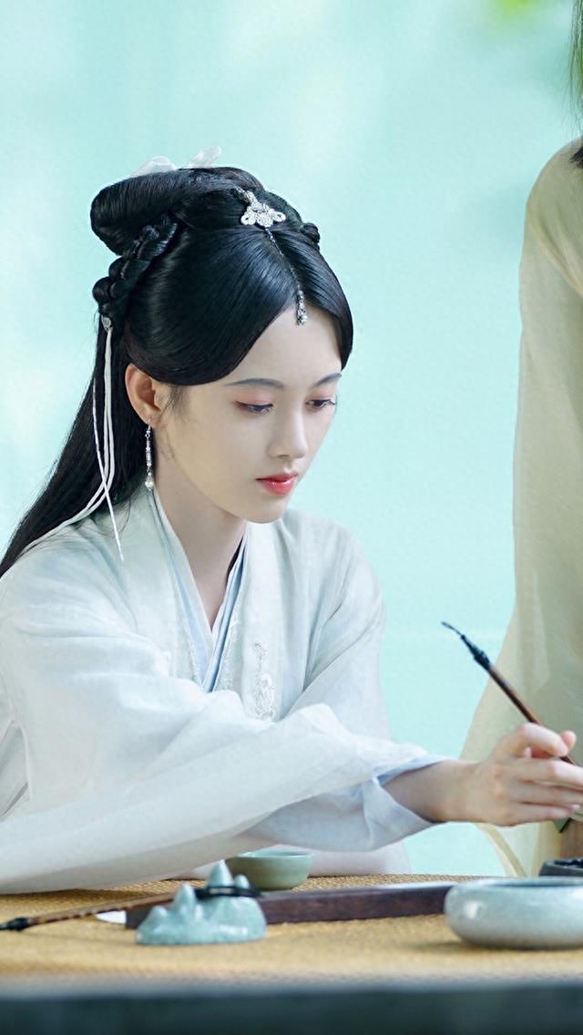《新白娘子传奇》鞠婧祎仙气剧照图片手机壁纸