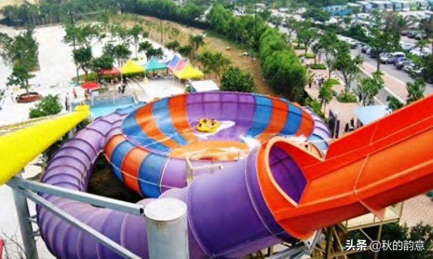 北京欢乐水魔方嬉水乐园,是目前设备数量多的顶级水上主题公园