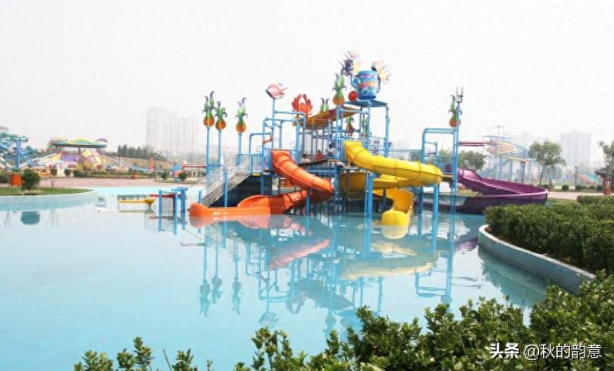 北京欢乐水魔方嬉水乐园,是目前设备数量多的顶级水上主题公园