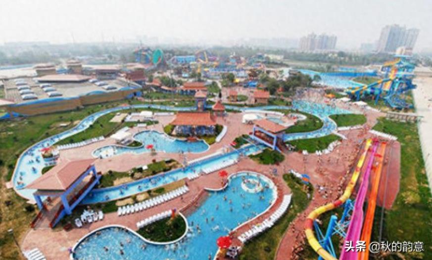 北京欢乐水魔方嬉水乐园,是目前设备数量多的顶级水上主题公园