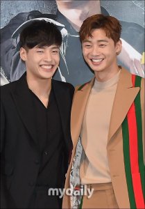 ​《青年警察》 朴叙俊姜河那将携手出演《Running Man》节目