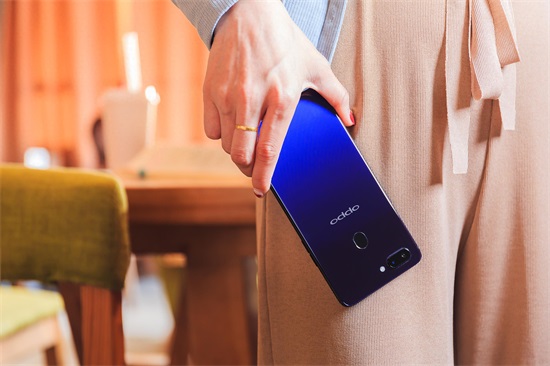 天生丽质难自弃！OPPO R15星空紫图赏，美到无法自拔