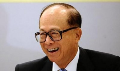 ​周凯旋其貌不扬，李嘉诚为何还喜欢她？周凯旋背后靠山才是关键